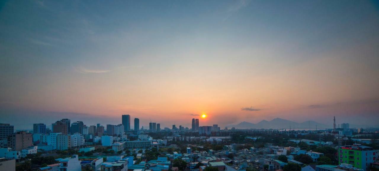 Clivia Hotel & Suite Дананг Экстерьер фото